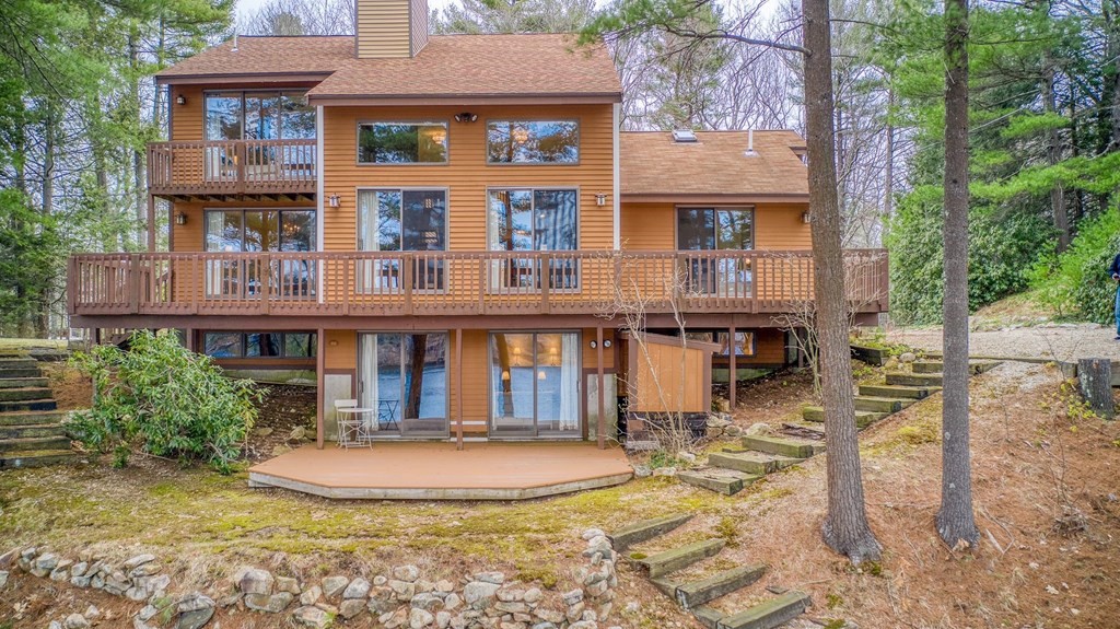11 Pomeroy Road Andover, MA 01810 - Photo 3 of 41