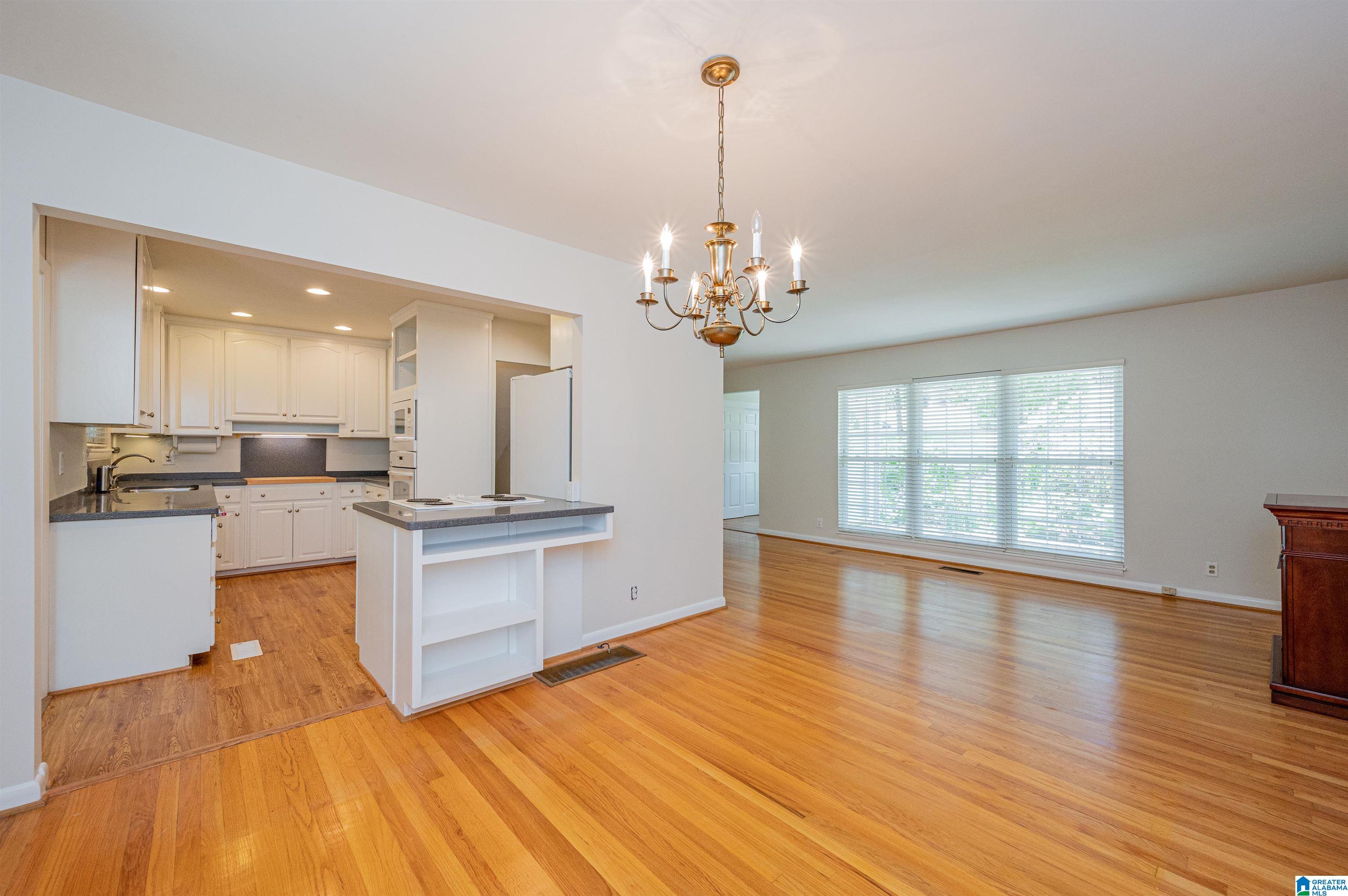 1545 Valley View Circle Birmingham, AL 35209 - Photo 10 of 46