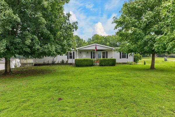 $275,000 | 12873 Lakeside Drive, Greenfield, OH 45123