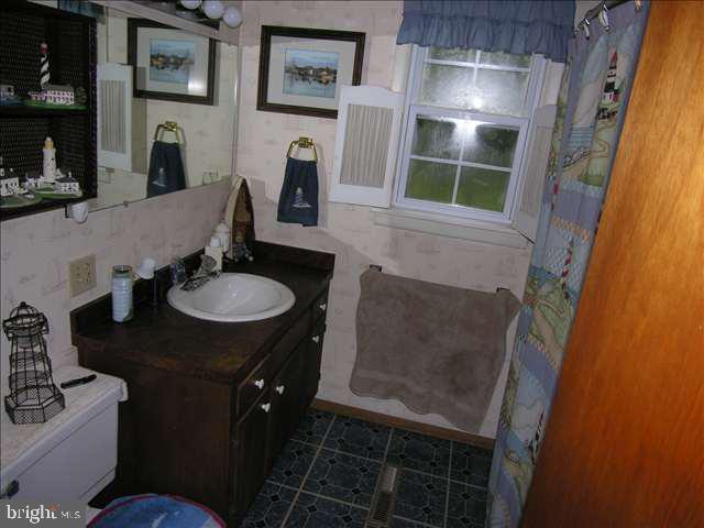 7724 Jonestown Road Harrisburg, PA 17112 - Photo 6 of 12 Gallery Image 6