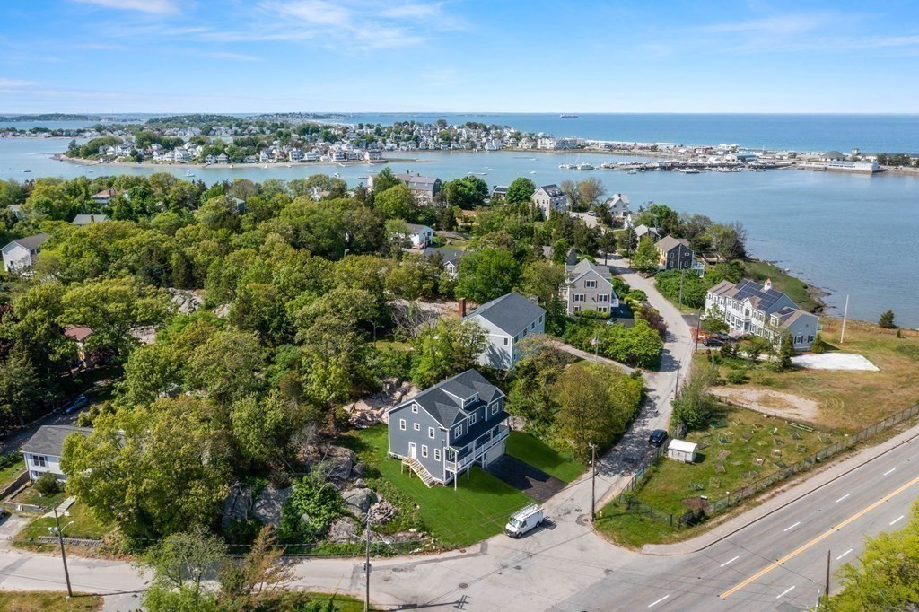 22 Barnstable Road Hull, MA 02045 - Photo 9 of 25 Gallery Image 9