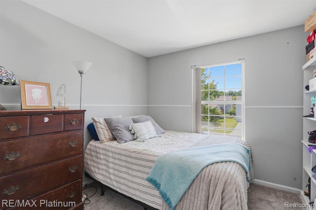 1714 Newgate Lane Howell, MI 48843 - Photo 17 of 27