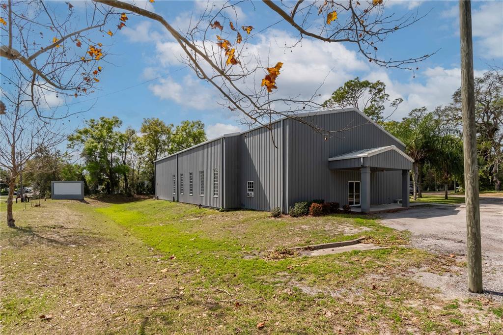 15 Ruckert Circle DeLand, FL 32720 - Photo 3 of 61 a house with yard in front of it