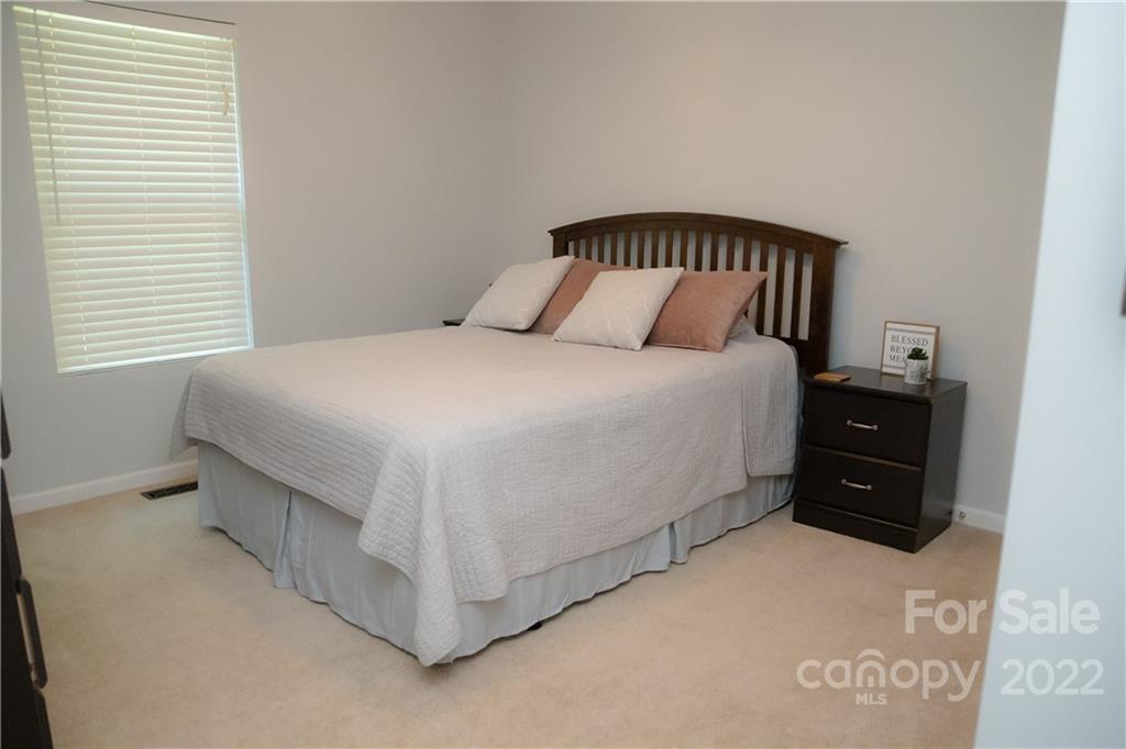 4424 Bridges View Road Morganton, NC 28655 - Photo 17 of 28 Gallery Image 17
