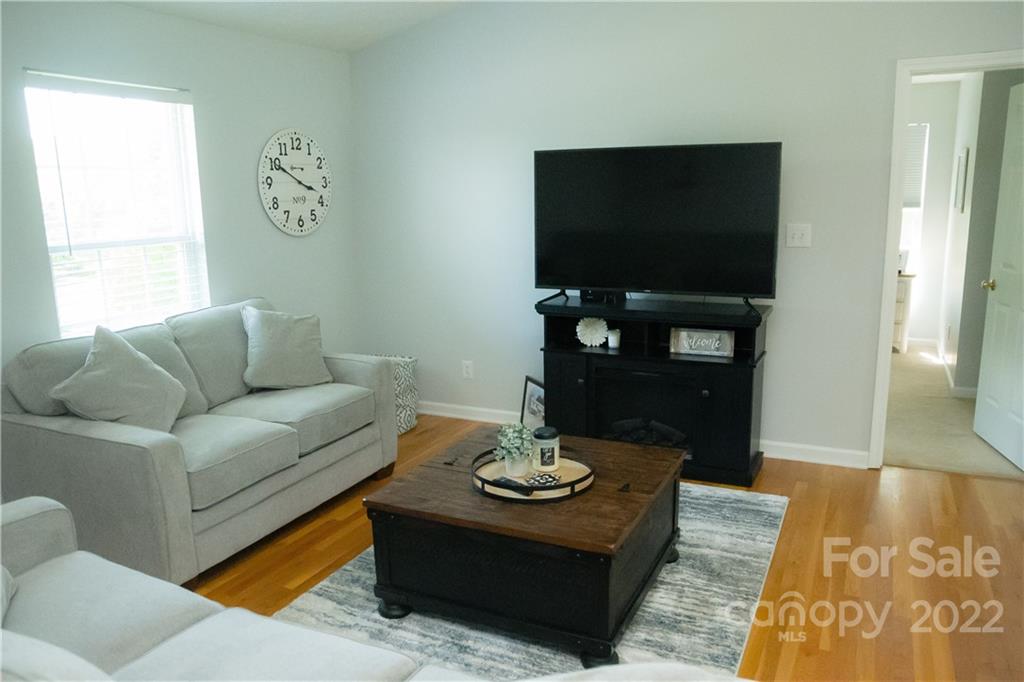 4424 Bridges View Road Morganton, NC 28655 - Photo 8 of 28 Gallery Image 8