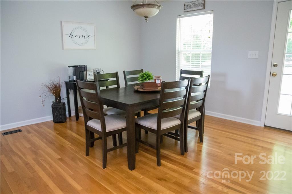 4424 Bridges View Road Morganton, NC 28655 - Photo 9 of 28 Gallery Image 9