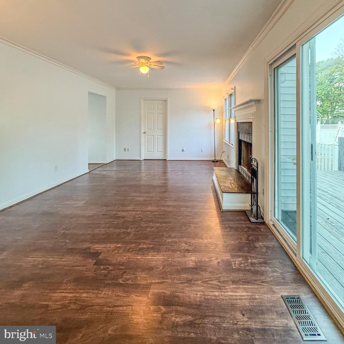 3910 Red Leaf Court Point of Rocks, MD 21777 - Photo 18 of 45 Spacious room with natural light.