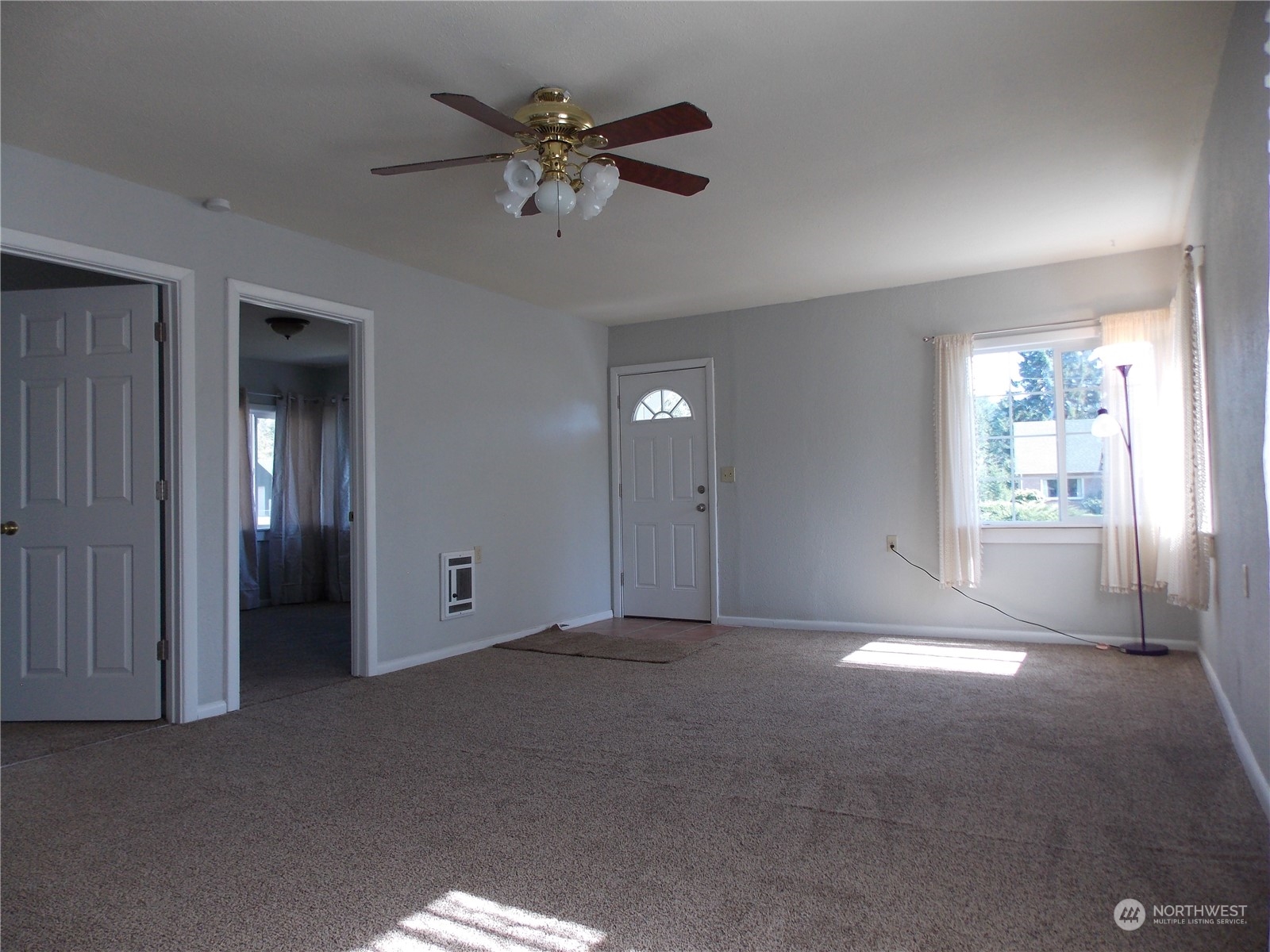 543 Silverbrook Road Randle, WA 98377 - Photo 4 of 22 Gallery Image 4