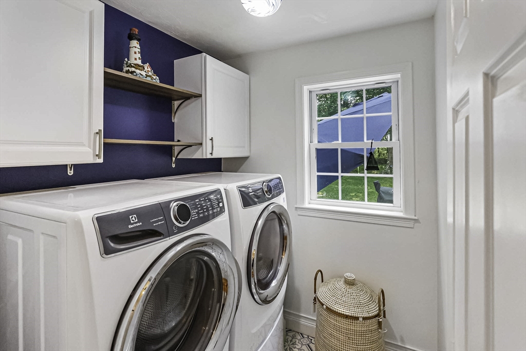 88 Northbridge Street Mendon, MA 01756 - Photo 33 of 41