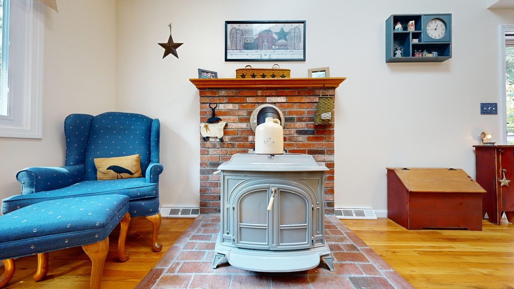 1956 Bay Road Stoughton, MA 02072 - Photo 8 of 40