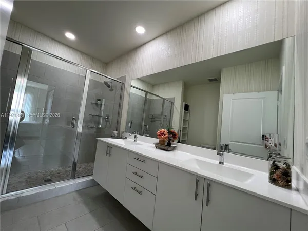 $3,750 | 8001 Northwest 41st Street, Unit 406, Doral, FL 33166