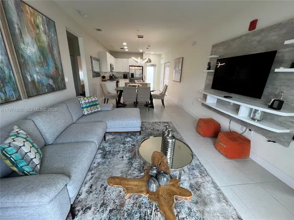 $3,750 | 8001 Northwest 41st Street, Unit 406, Doral, FL 33166