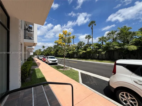 $3,750 | 8001 Northwest 41st Street, Unit 406, Doral, FL 33166