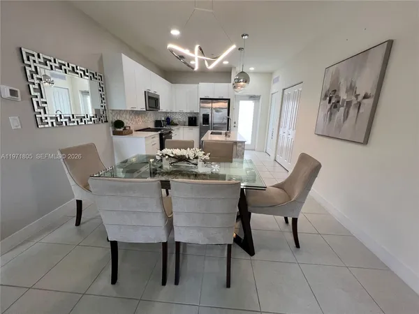 $3,750 | 8001 Northwest 41st Street, Unit 406, Doral, FL 33166