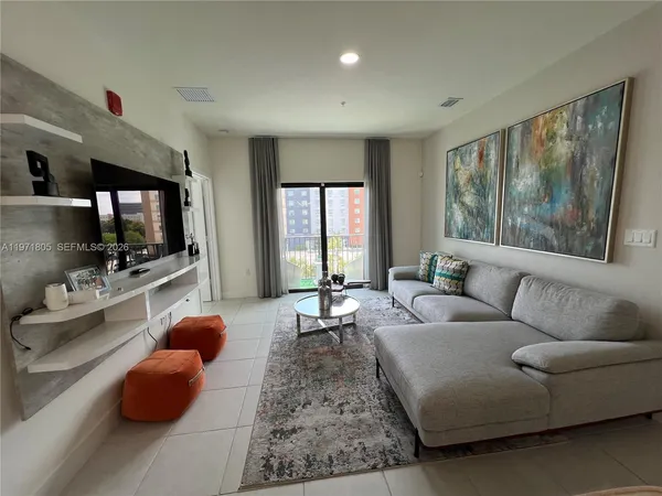 $3,750 | 8001 Northwest 41st Street, Unit 406, Doral, FL 33166