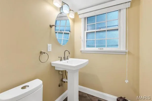 $4,300 | 9 Middlebury Lane, Chesterfield, MO 63017