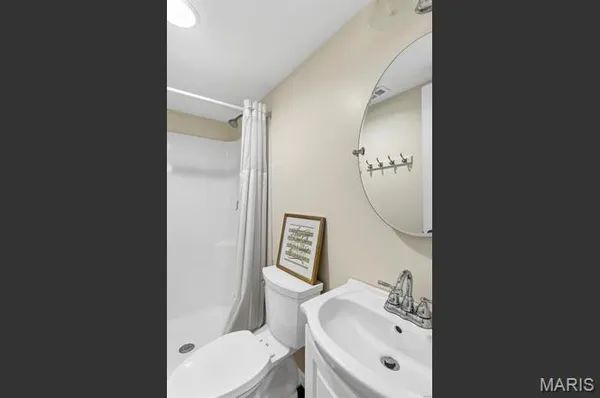 $4,300 | 9 Middlebury Lane, Chesterfield, MO 63017