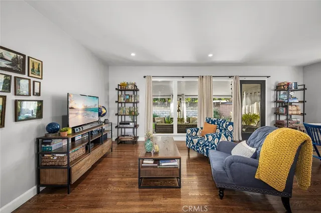 $1,190,000 | 6110 East Walton Street, Long Beach, CA 90815