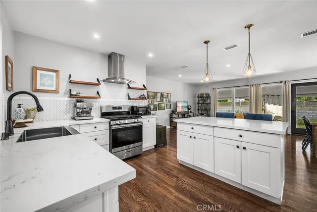 $1,190,000 | 6110 East Walton Street, Long Beach, CA 90815