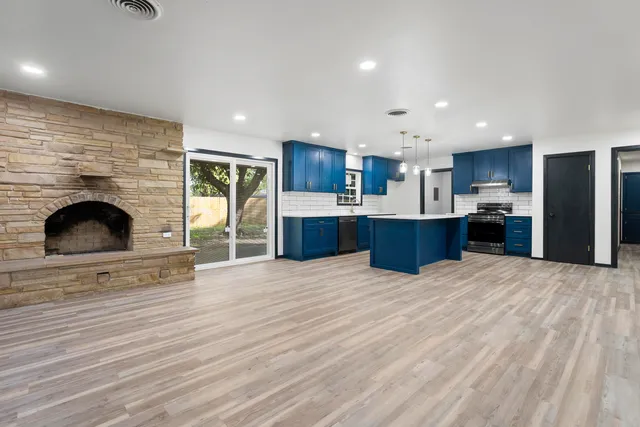 $295,000 | 6013 Oxford Avenue, Lubbock, TX 79413