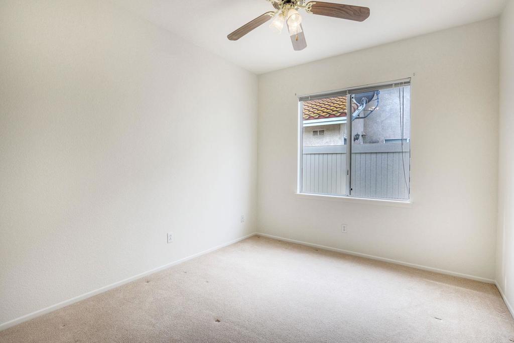 31852 Corte Montecito Temecula, CA 92592 - Photo 21 of 37 1 OF 4 BEDROOMS