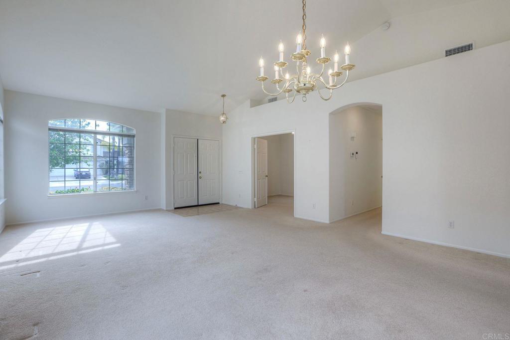 31852 Corte Montecito Temecula, CA 92592 - Photo 9 of 37 DINING/LIVING AREA