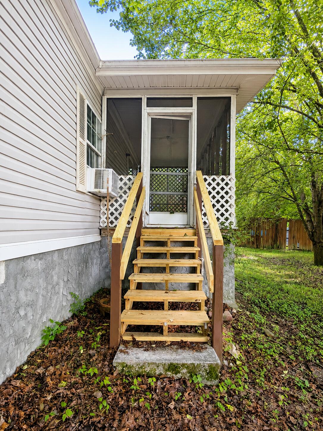5704 Hunter Road Ooltewah, TN 37363 - Photo 3 of 26 Front Porch