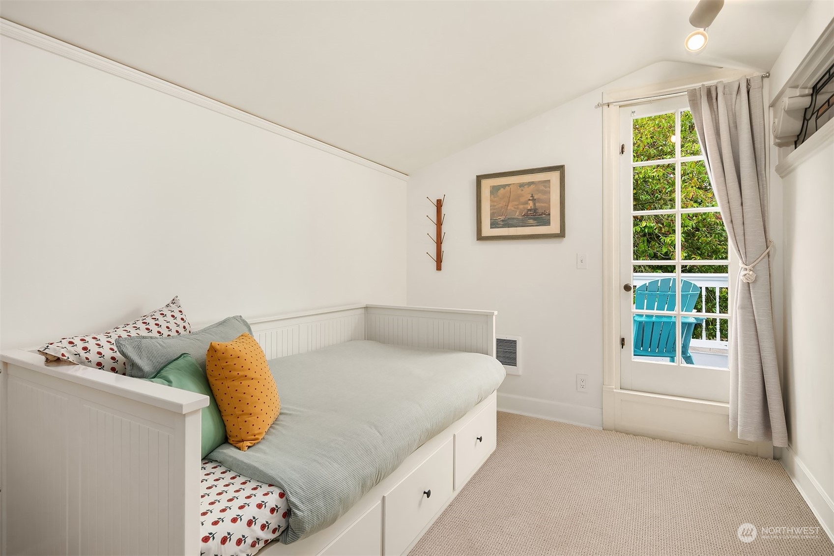 307 North 77th Street Seattle, WA 98103 - Photo 21 of 35