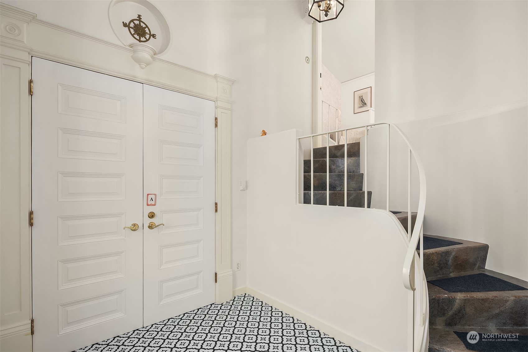 307 North 77th Street Seattle, WA 98103 - Photo 5 of 35