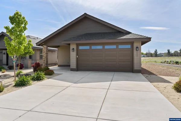 $475,000 | 2522 Northwest Redwood Avenue, Redmond, OR 97756