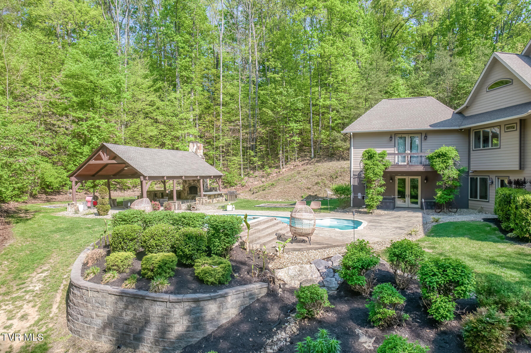 520 Highway 93 Fall Branch, TN 37656 - Photo 5 of 106 520 Highway 93 Exterior-4