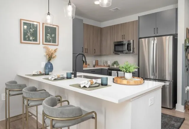 $1,541 | 1400 Laurel Crossing Parkway Northeast, Unit 1105, Buford, GA 30519