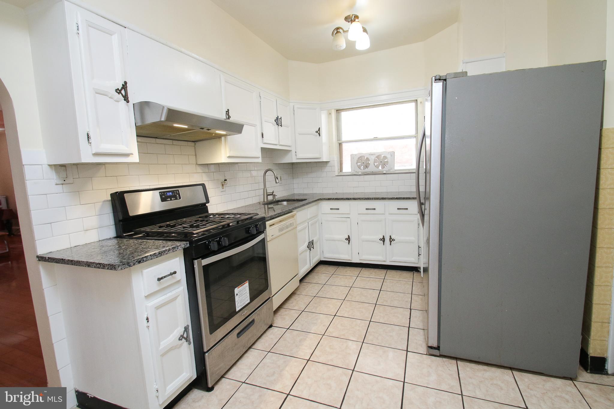 138 Heather Road Upper Darby, PA 19082 - Photo 12 of 29