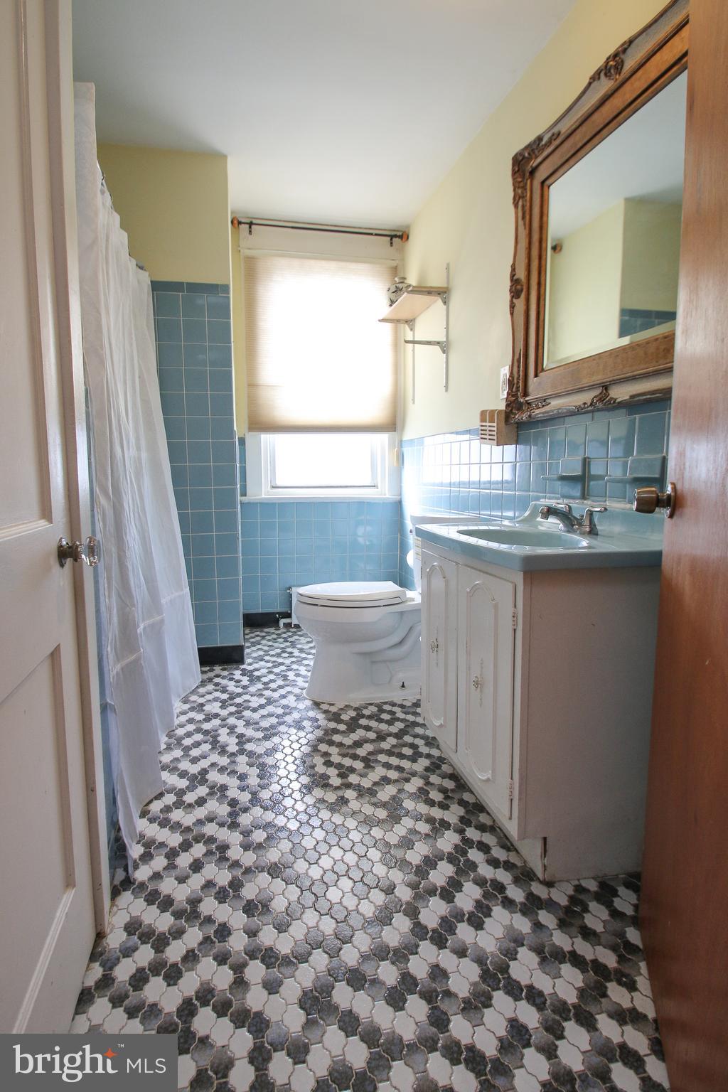 138 Heather Road Upper Darby, PA 19082 - Photo 22 of 29