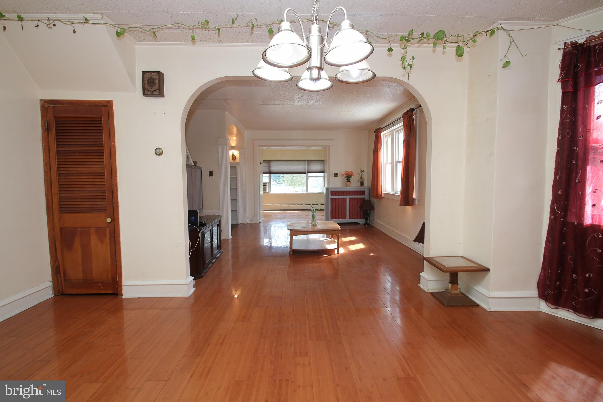 138 Heather Road Upper Darby, PA 19082 - Photo 10 of 29