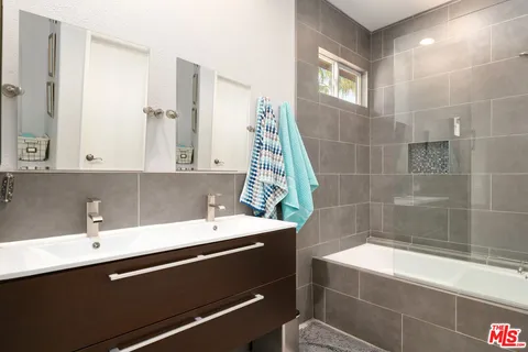 $816,000 | 1602 Olga Way, Palm Springs, CA 92262