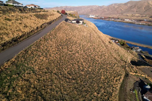 $94,500 | 2600 Valleyview Drive, Clarkston, WA 99403