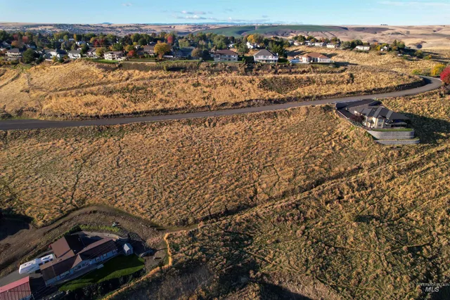 $94,500 | 2600 Valleyview Drive, Clarkston, WA 99403