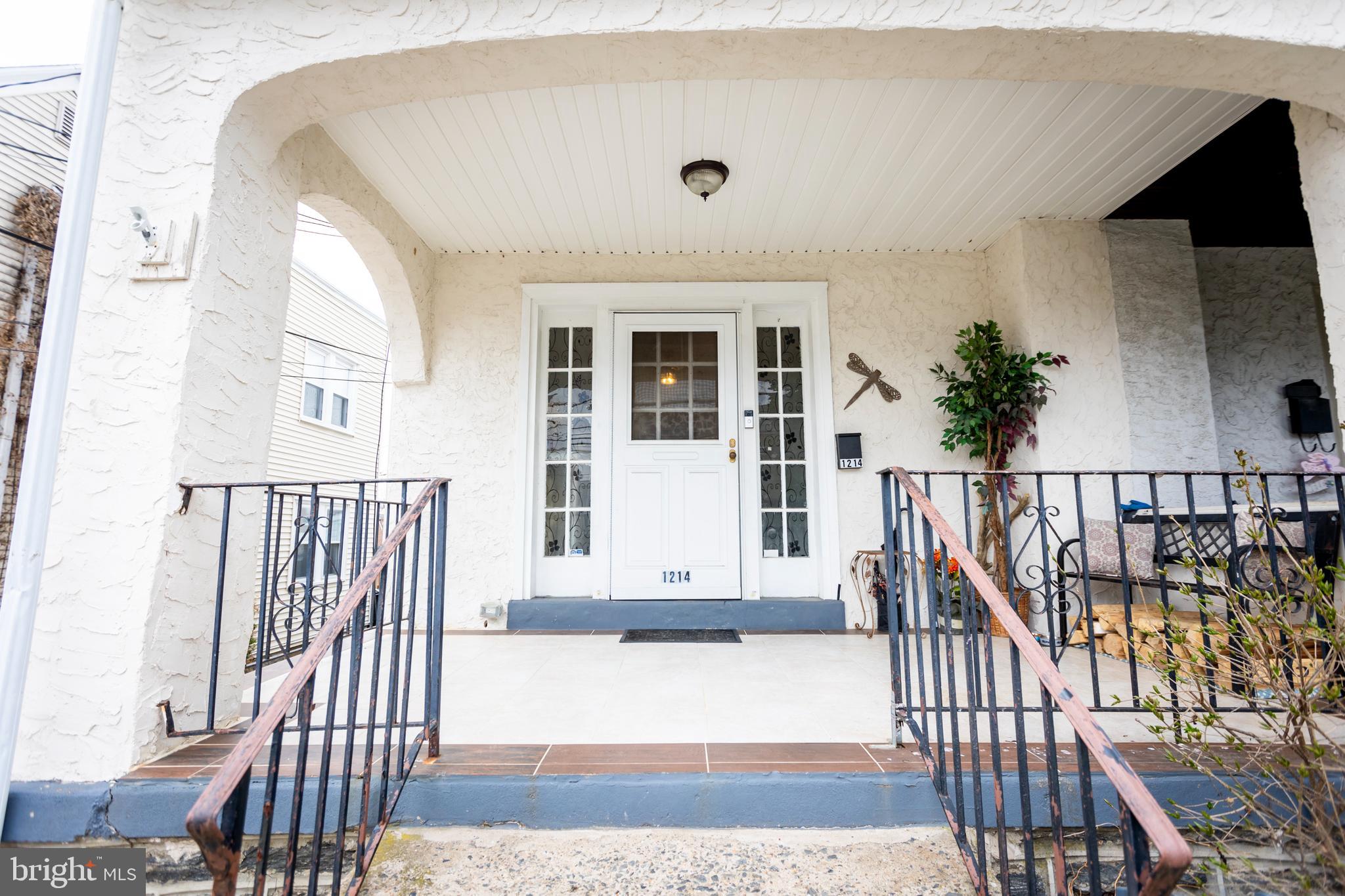 1214 Harding Drive Havertown, PA 19083 - Photo 2 of 16