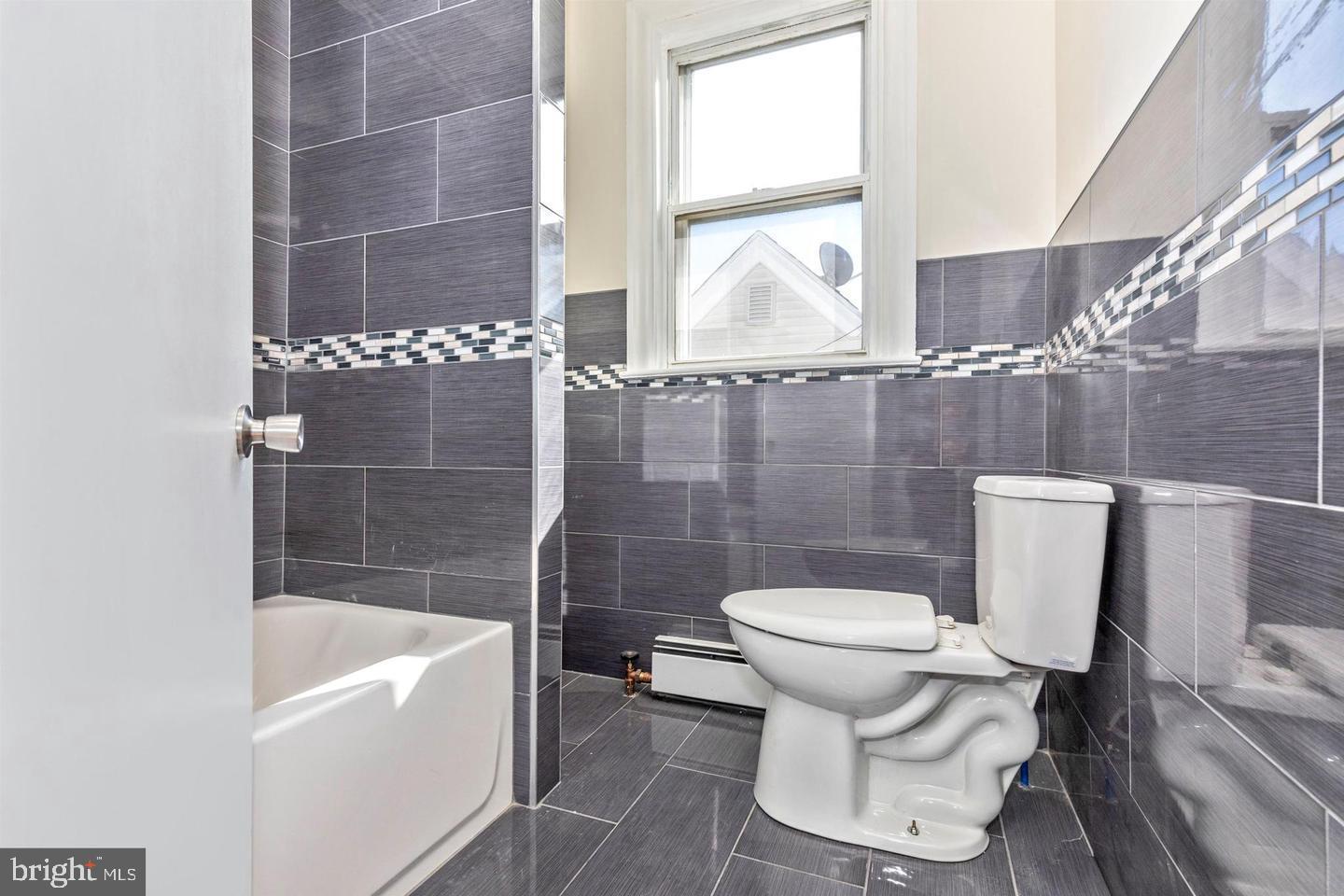 1214 Harding Drive Havertown, PA 19083 - Photo 9 of 16 Full Hall Bath