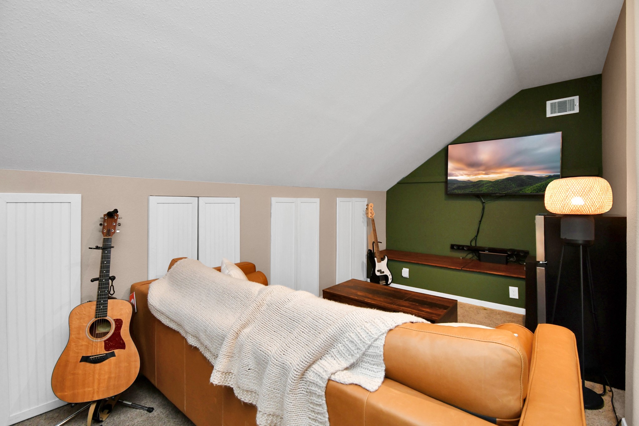 27118 Cardiff Rocks Drive Katy, TX 77494 - Photo 41 of 50 a bedroom with furniture and a window