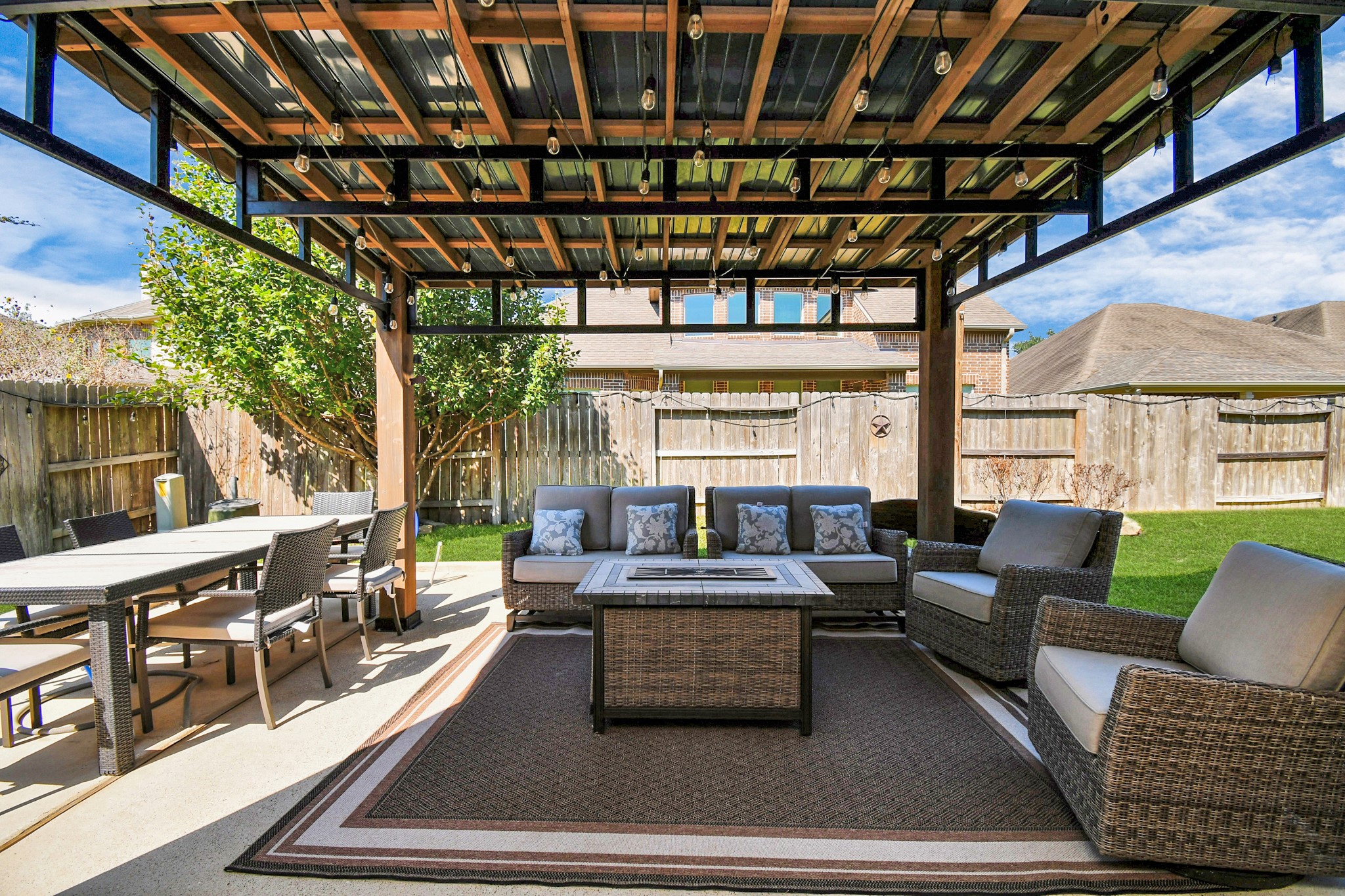 27118 Cardiff Rocks Drive Katy, TX 77494 - Photo 5 of 50 a living room with furniture and a large window