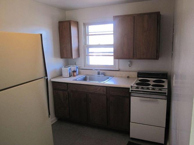 4 Nicholson Drive Pasadena, MD 21122 - Photo 5 of 40