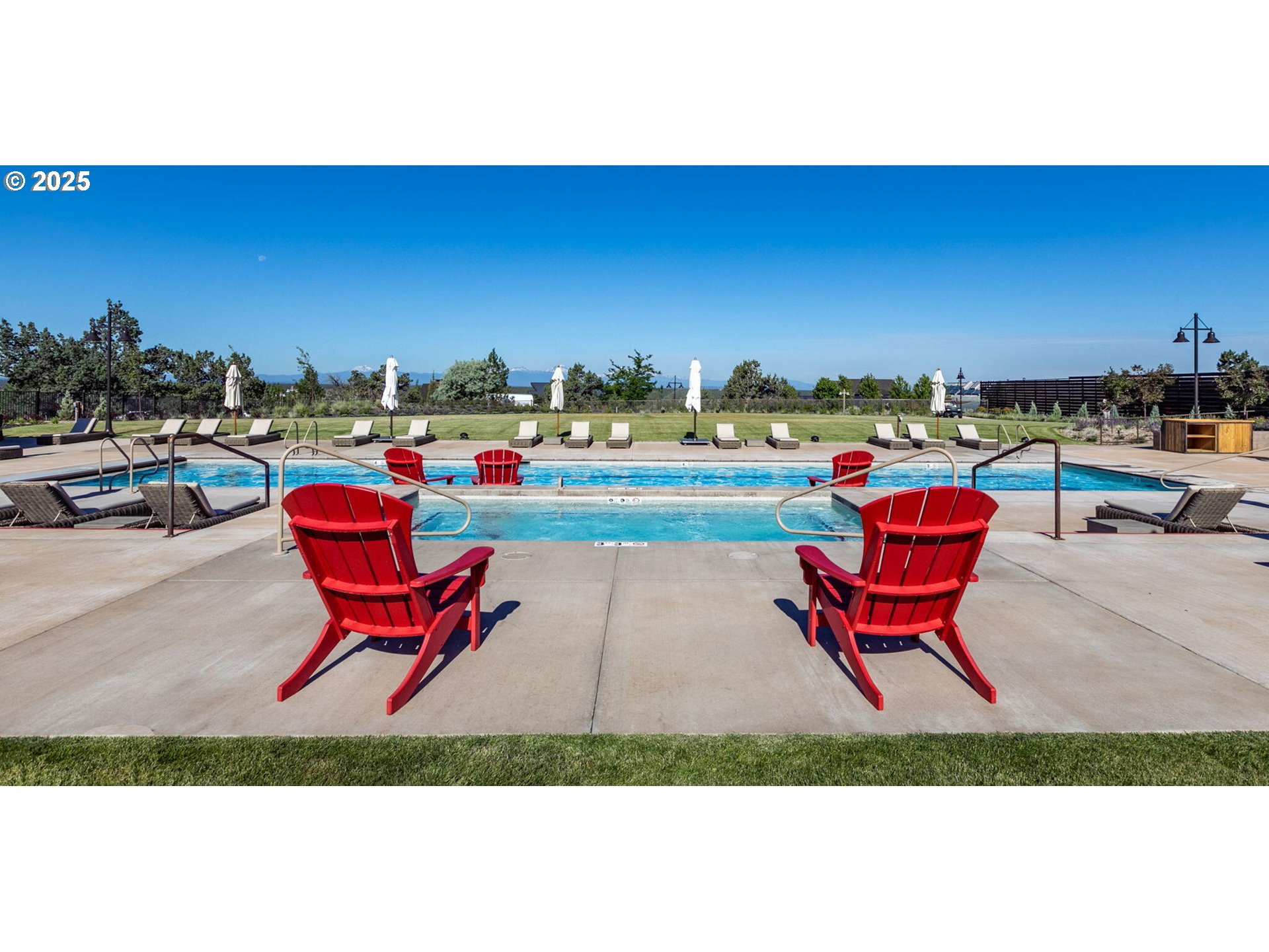 0 Southwest Brasada Rnch Road, Unit 649 Powell Butte, OR 97753 - Photo 31 of 32 a outdoor sitting area with a table and chairs
