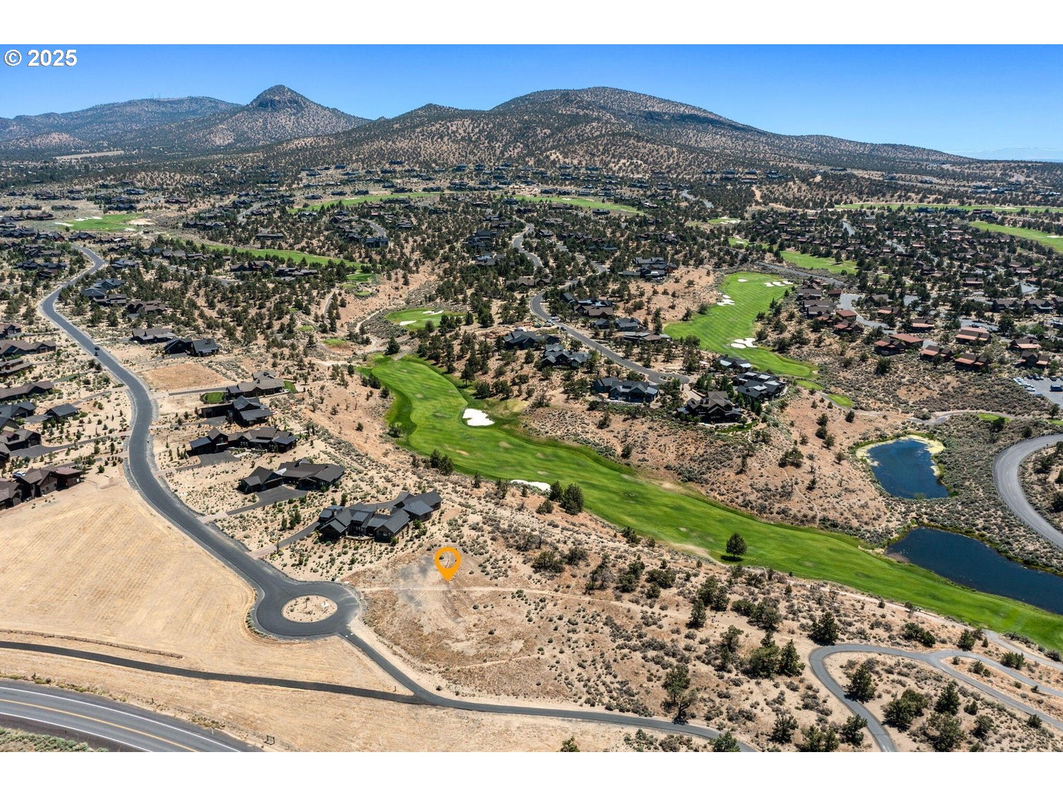 0 Southwest Brasada Rnch Road, Unit 649 Powell Butte, OR 97753 - Photo 10 of 32 a view of a city with mountain