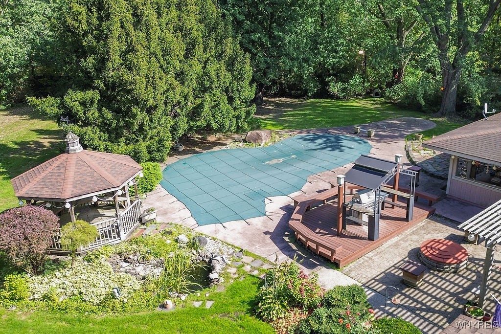 9244 Valley Stream Road Clarence, NY 14031 - Photo 9 of 42