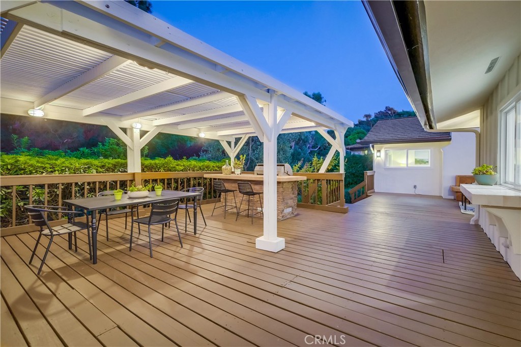 5205 Middlecrest Road Rancho Palos Verdes, CA 90275 - Photo 48 of 63 a view of outdoor space with seating