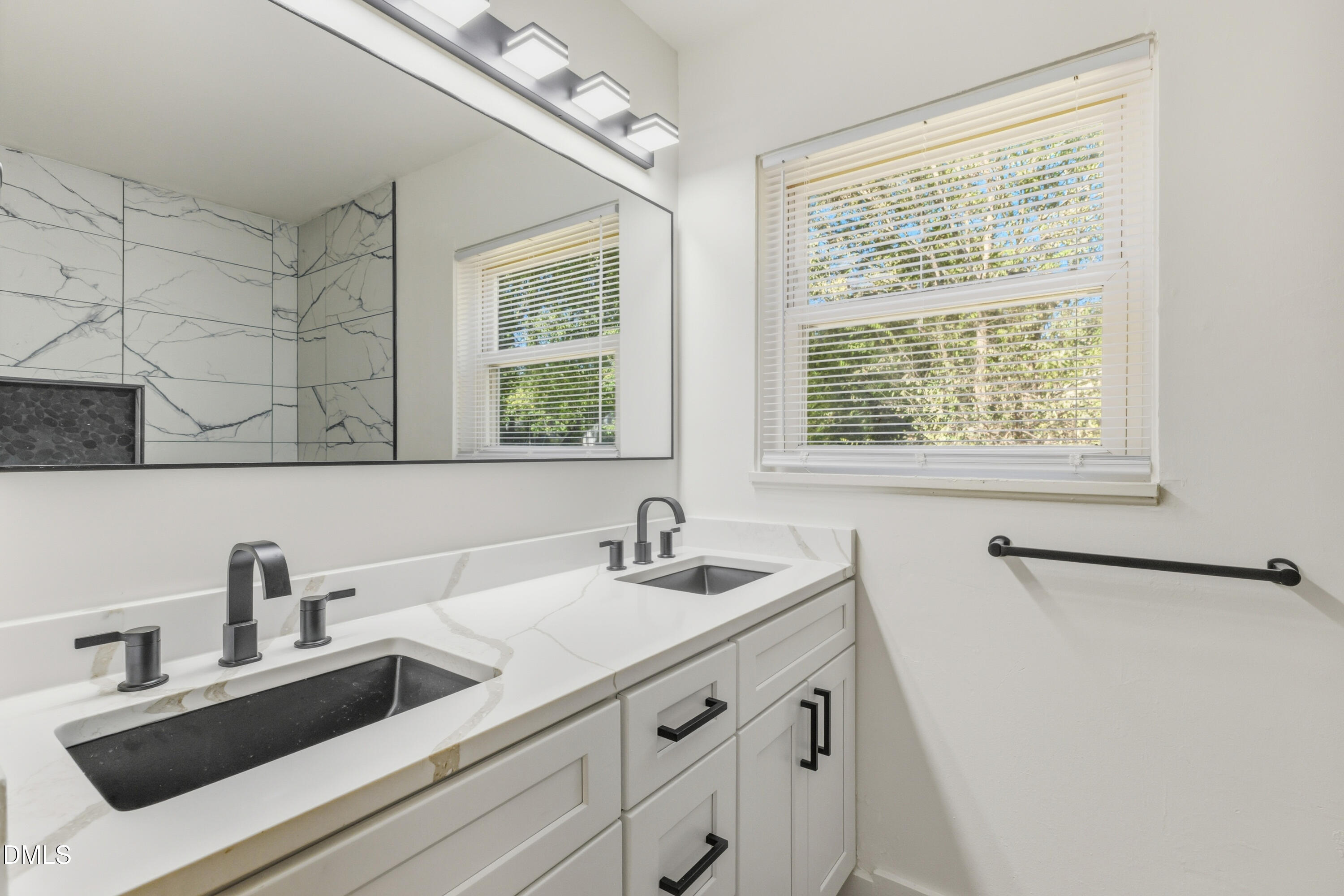 413 Solar Drive Raleigh, NC 27610 - Photo 11 of 31 CY1A4691