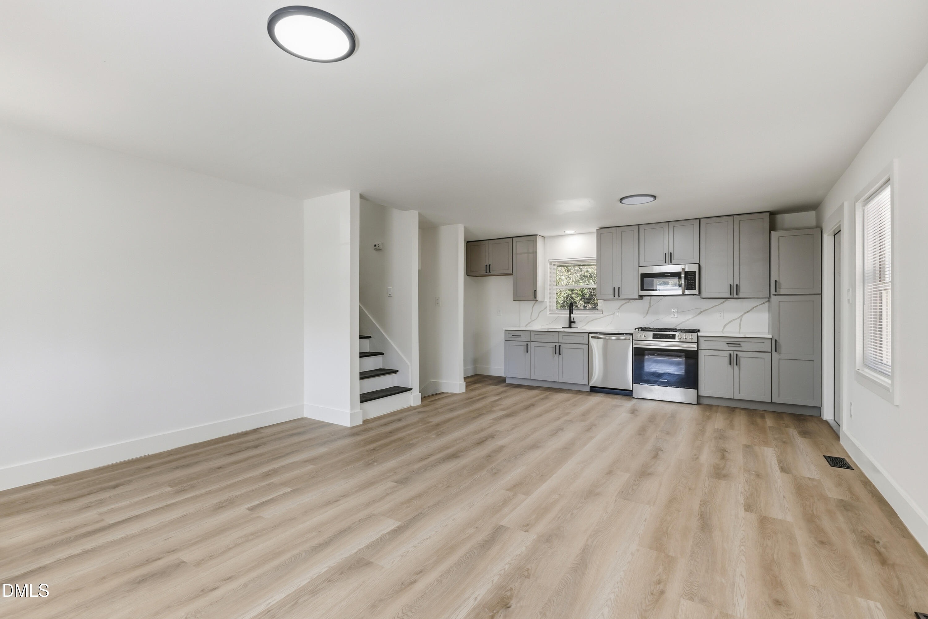 413 Solar Drive Raleigh, NC 27610 - Photo 5 of 31 CY1A4646