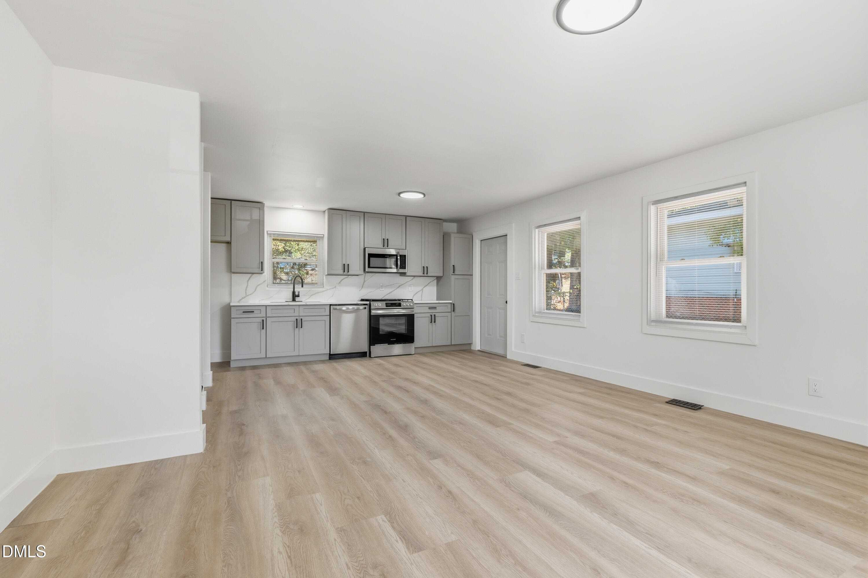 413 Solar Drive Raleigh, NC 27610 - Photo 6 of 31 CY1A4636